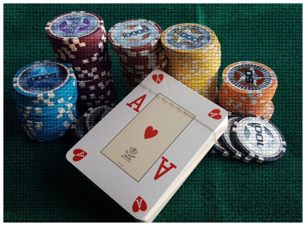 Dal Negro Poker Extra Blue Case - Italian Playing Cards, 55 Plastic Cards, Retro St Moritz Design - View #2